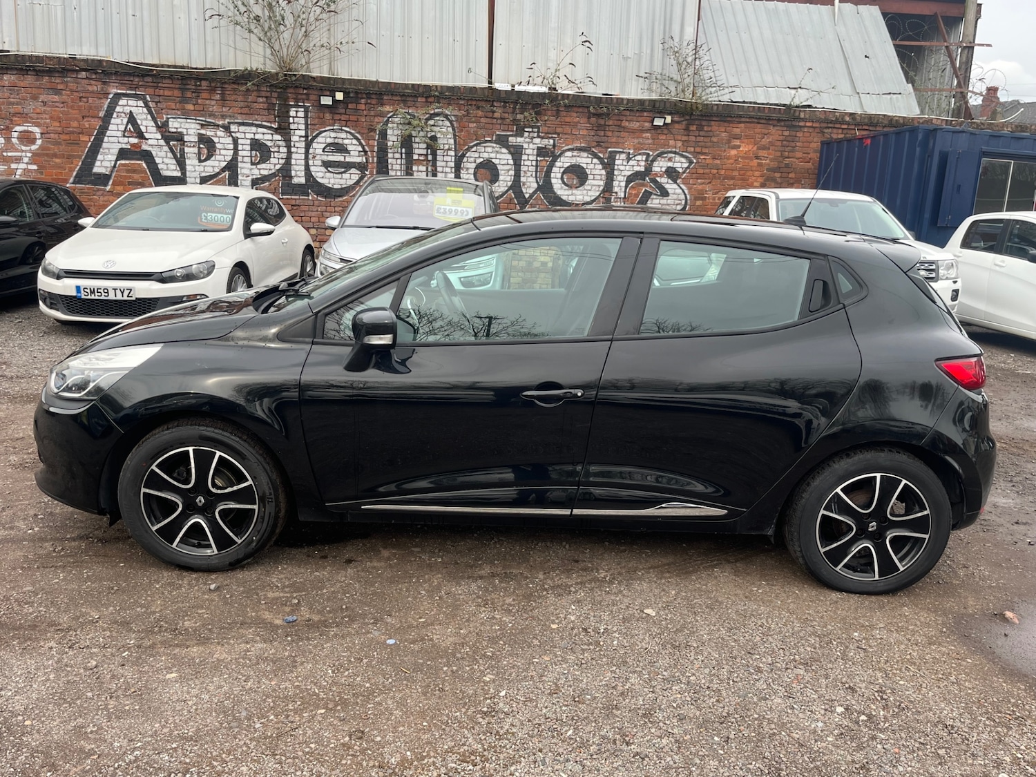 Used Renault Clio 2014 for sale - 76589182: Photo 9