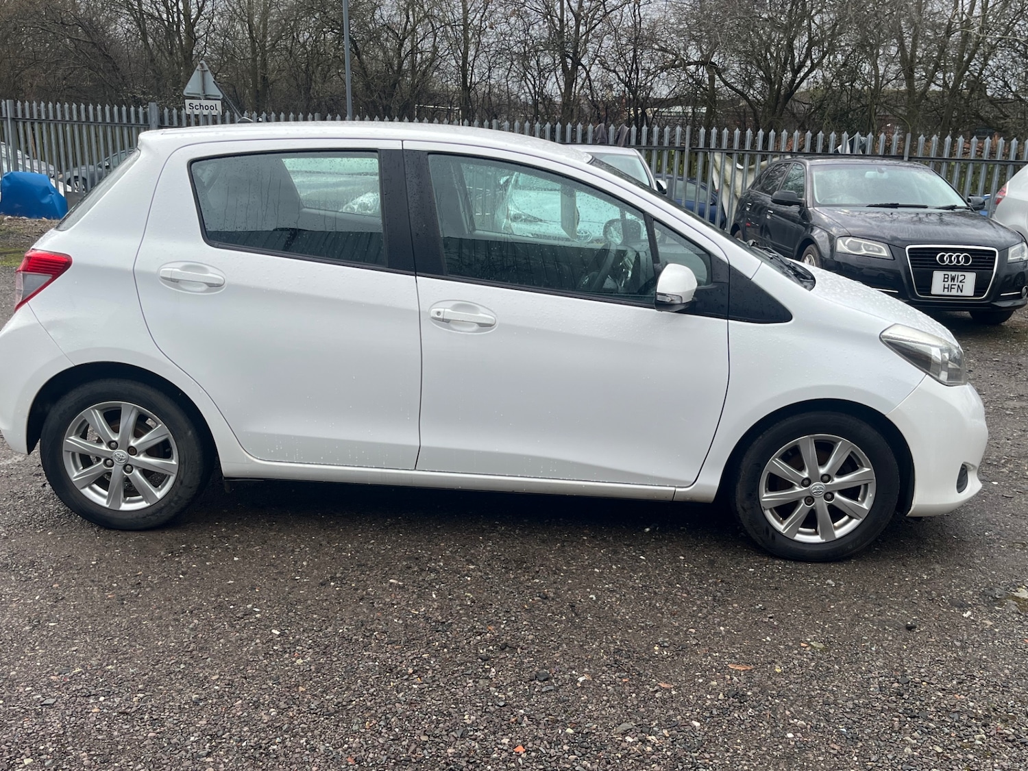 Used Toyota Yaris 2013 for sale - 77475118: Photo 16