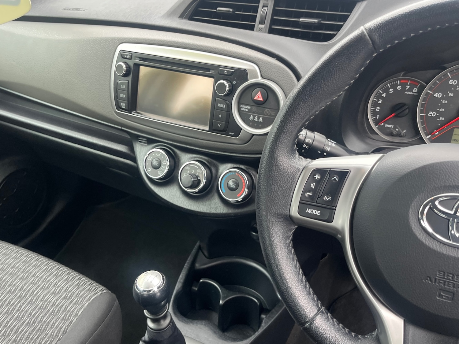 Used Toyota Yaris 2013 for sale - 77475118: Photo 20