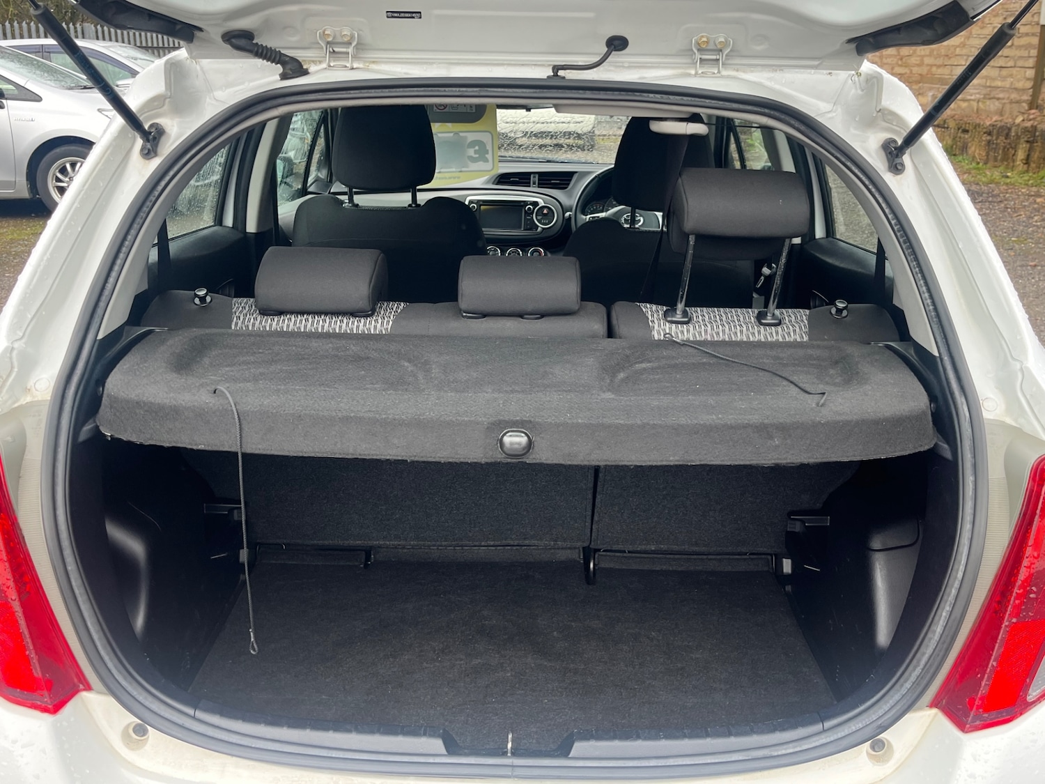 Used Toyota Yaris 2013 for sale - 77475118: Photo 27