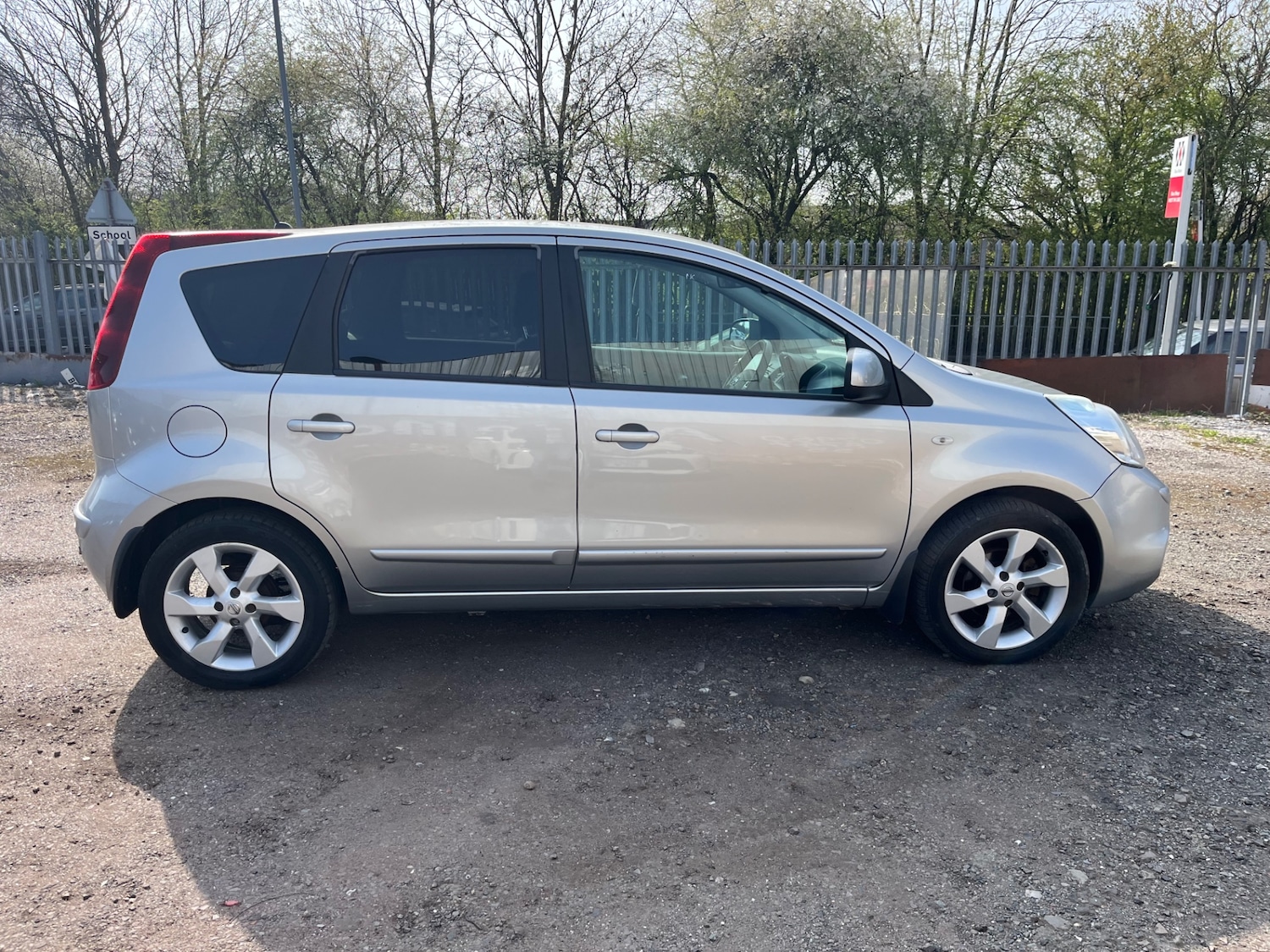 Used Nissan Note 2009 for sale - 77974279: Photo 13