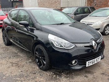 Used Renault Clio 2016 for sale - 76409027: Photo