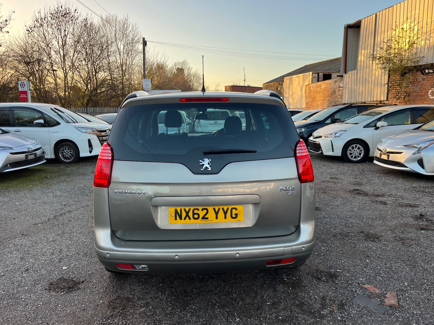 Used Peugeot 5008 2012 for sale - 76605396: Photo 11