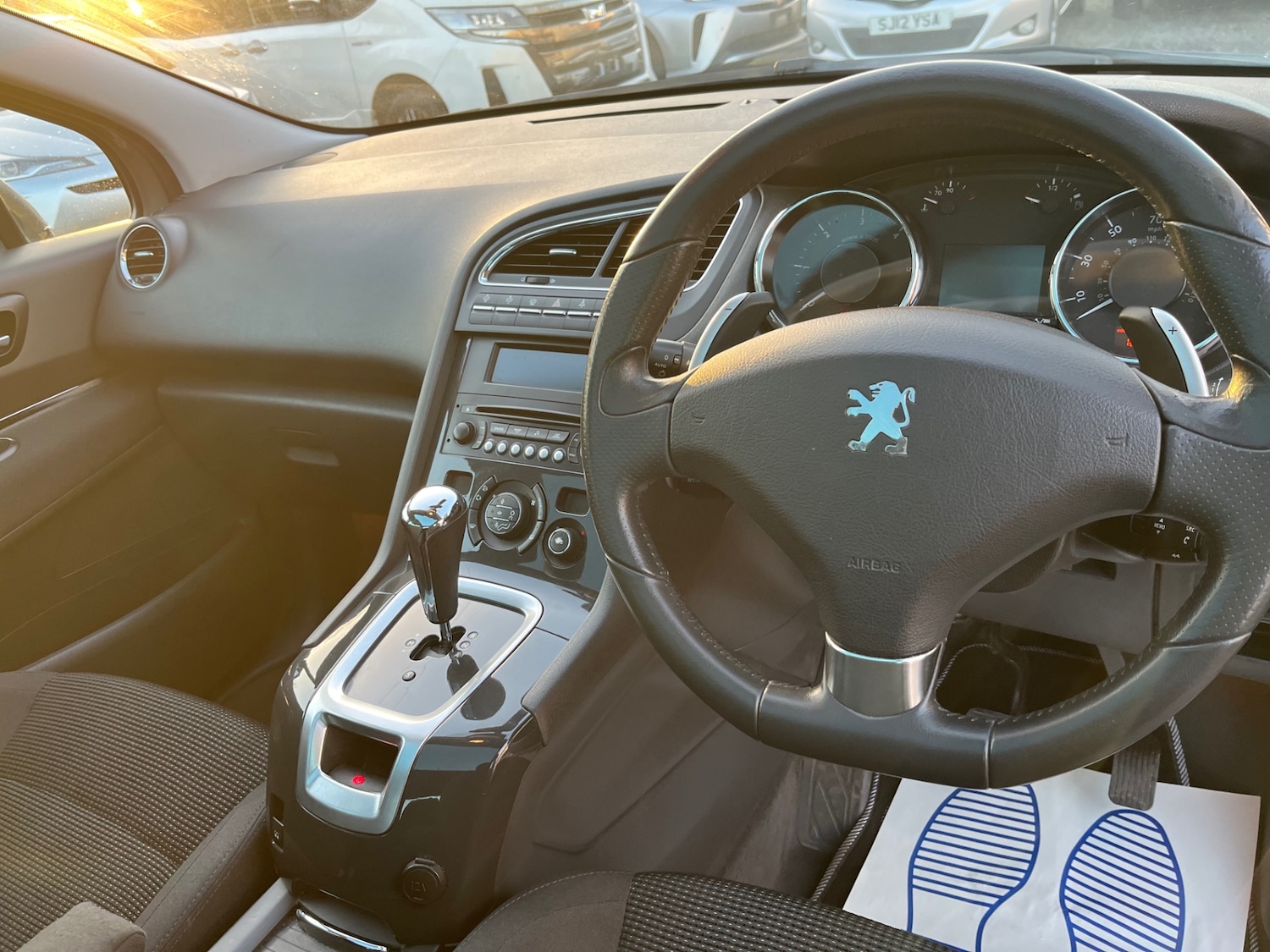 Used Peugeot 5008 2012 for sale - 76605396: Photo 22