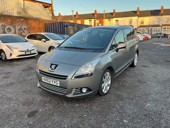 Used Peugeot 5008 2012 for sale - 76605396: Photo