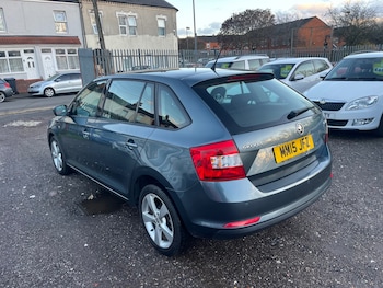 Used Skoda Rapid Spaceback 2015 for sale - 76626716: Photo