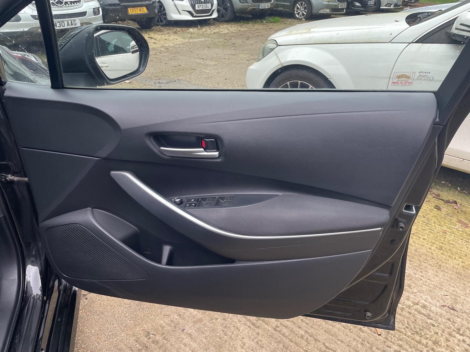 Used Toyota Corolla 2020 for sale - 76927088: Photo 31