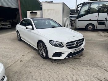 Used Mercedes-Benz E Class 2016 for sale - 76989809: Photo
