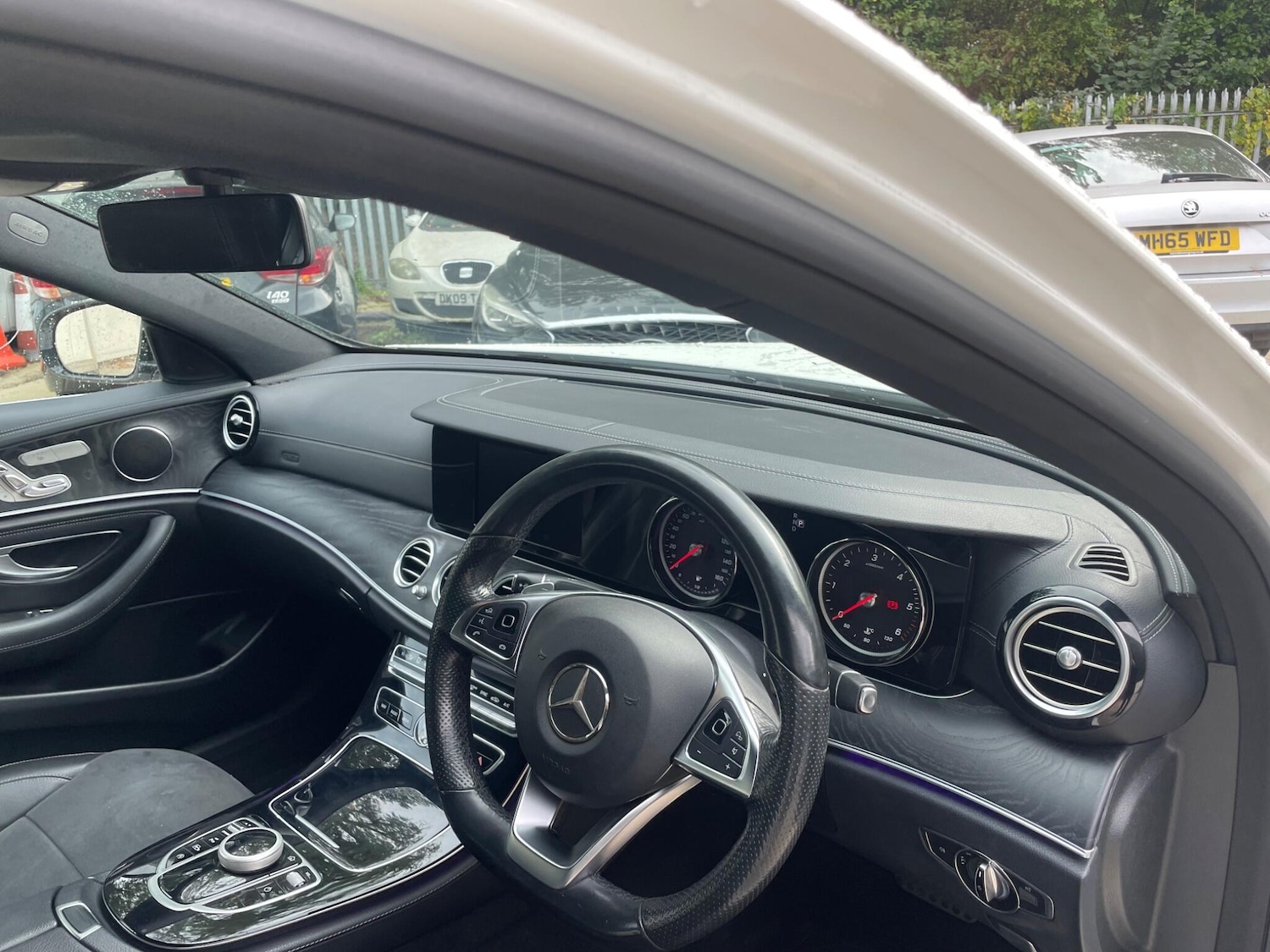 Used Mercedes-Benz E Class 2016 for sale - 76632974: Photo 12