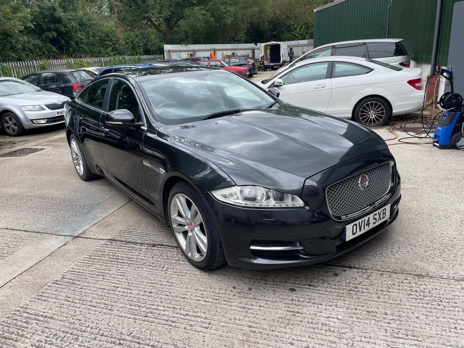 Used Jaguar XJ 2014 for sale - 76634177: Photo 1