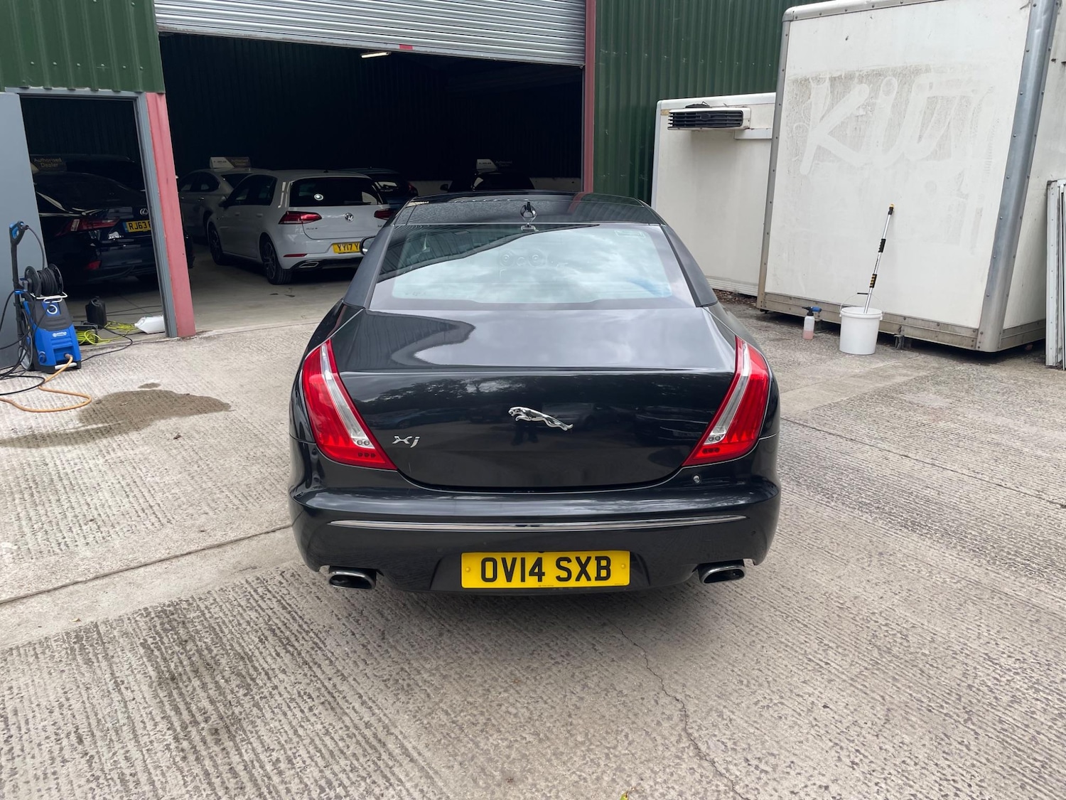 Used Jaguar XJ 2014 for sale - 76634177: Photo 8