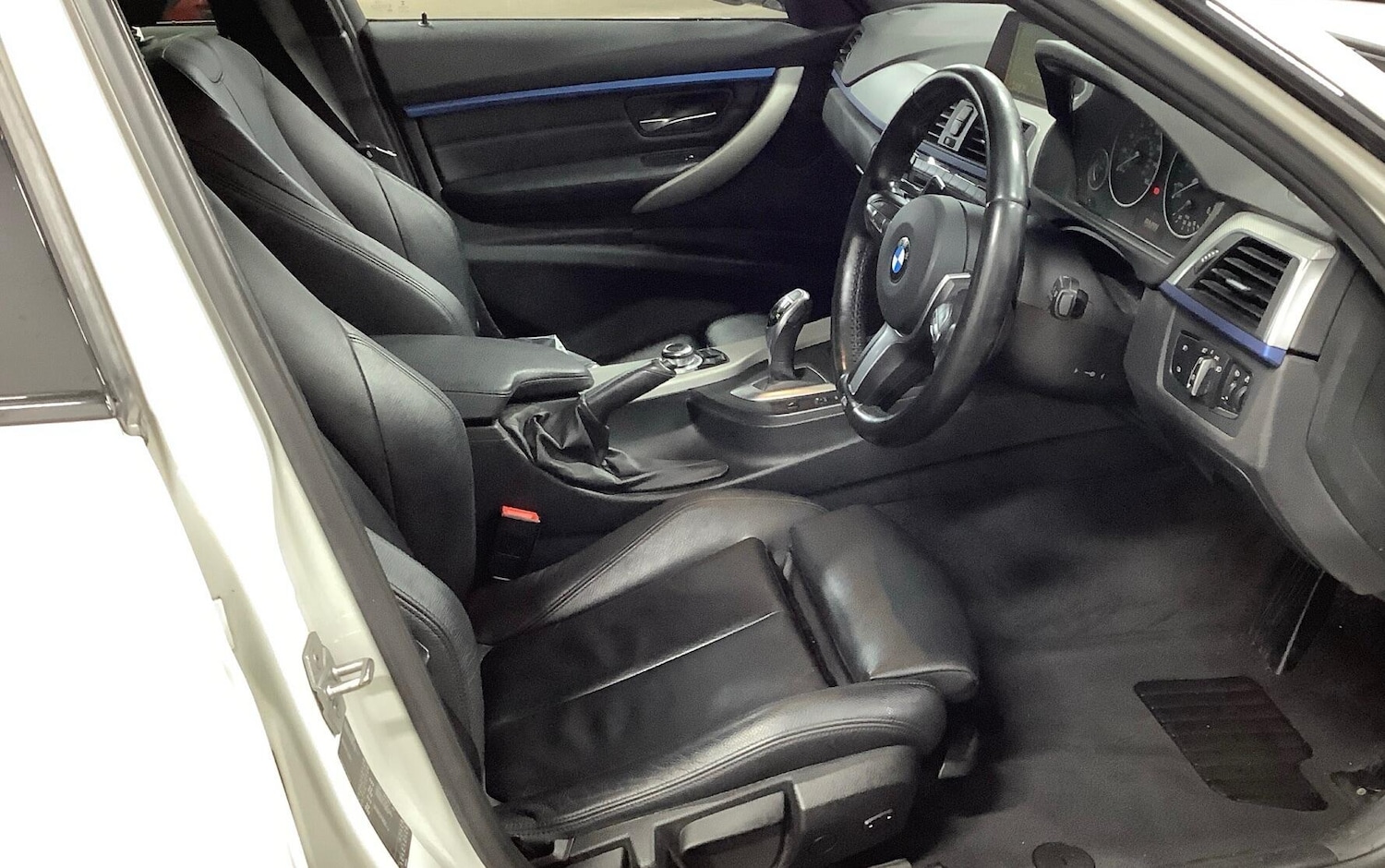 Used BMW 3 Series 2016 for sale - 76608526: Photo 4