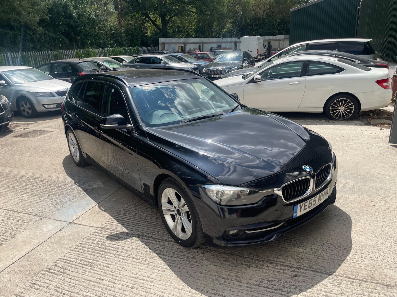 Used BMW 3 Series 2015 for sale - 76634057: Photo 1