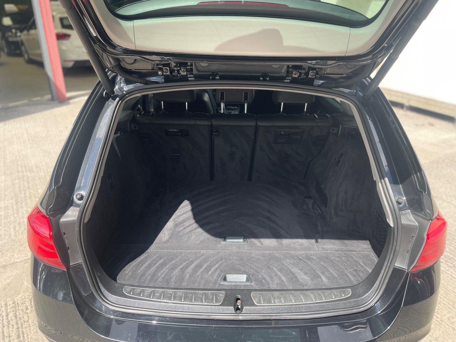 Used BMW 3 Series 2015 for sale - 76634057: Photo 16