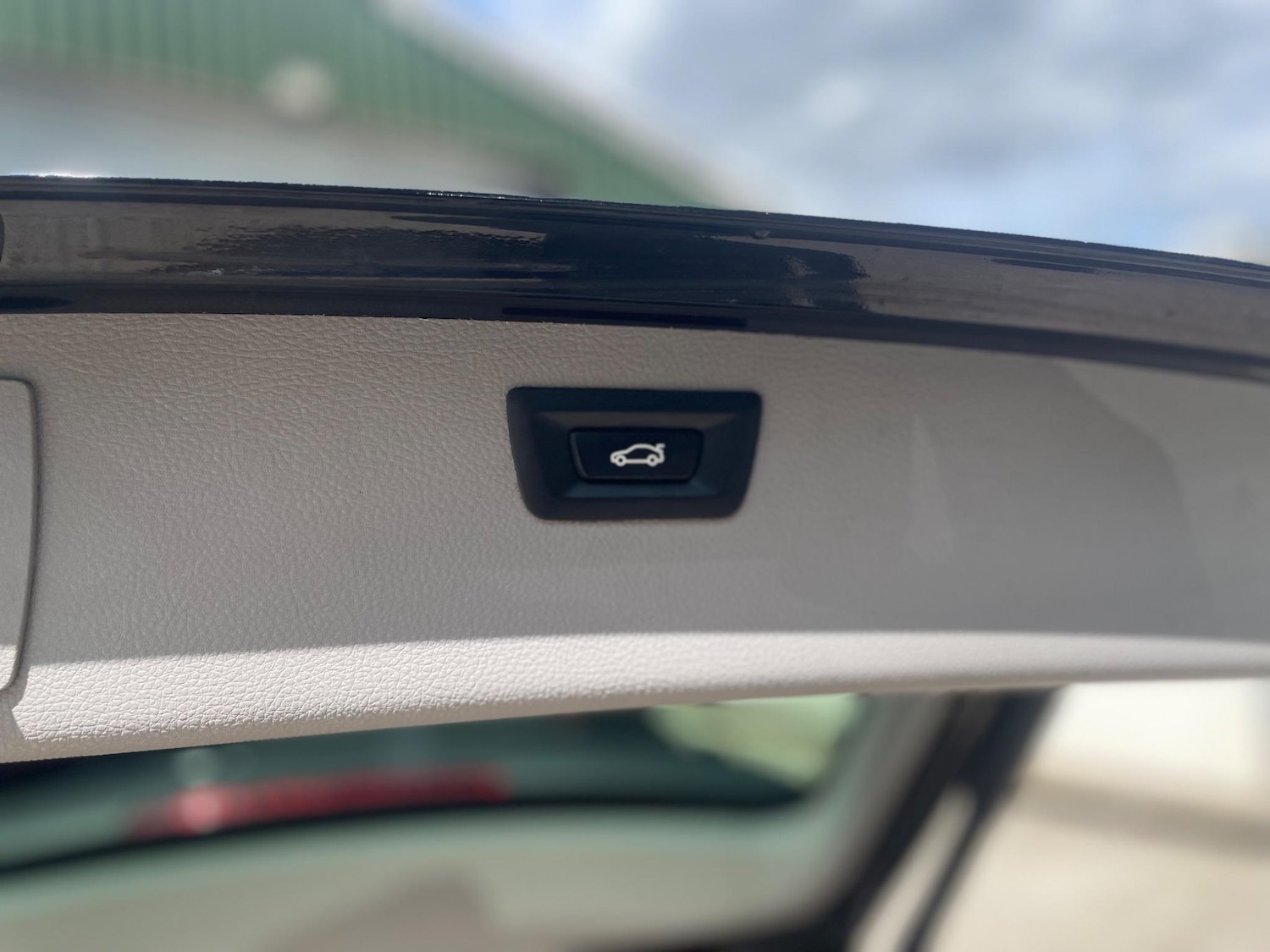 Used BMW 3 Series 2015 for sale - 76634057: Photo 17