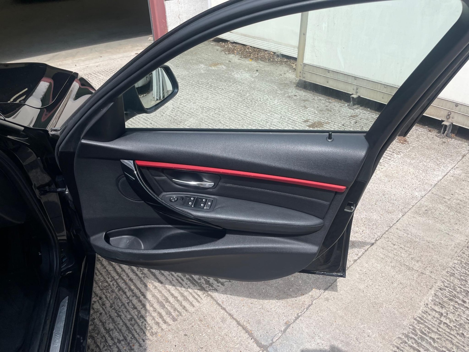 Used BMW 3 Series 2015 for sale - 76634057: Photo 18