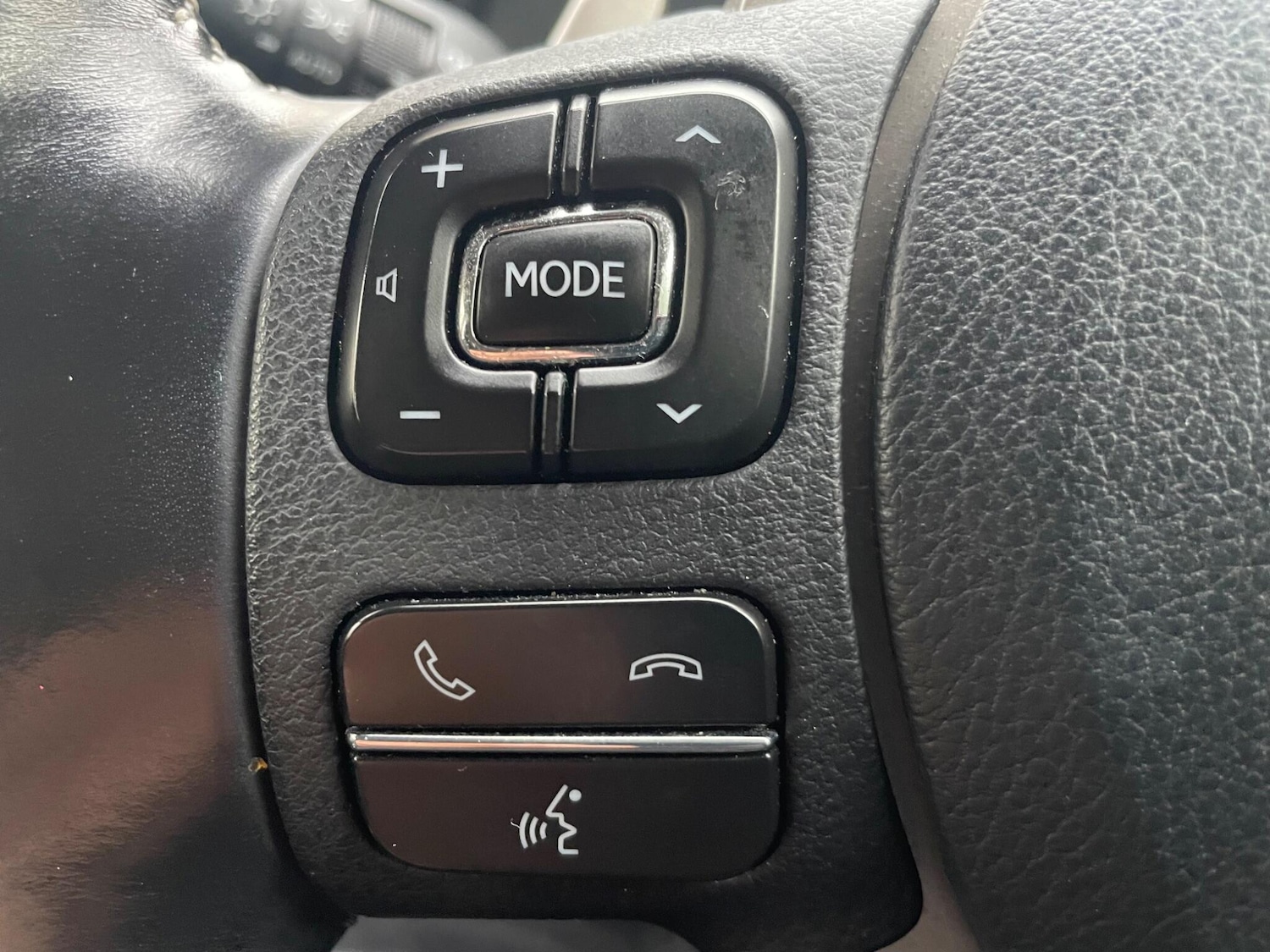 Used Lexus IS 2019 for sale - 76849907: Photo 14