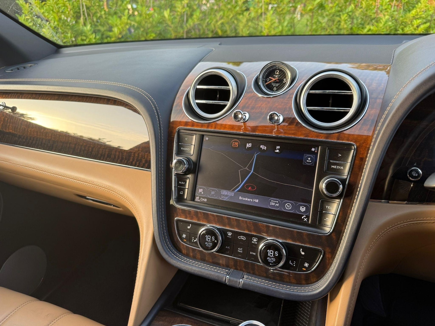 Used Bentley Bentayga 2018 for sale - 76633334: Photo 10