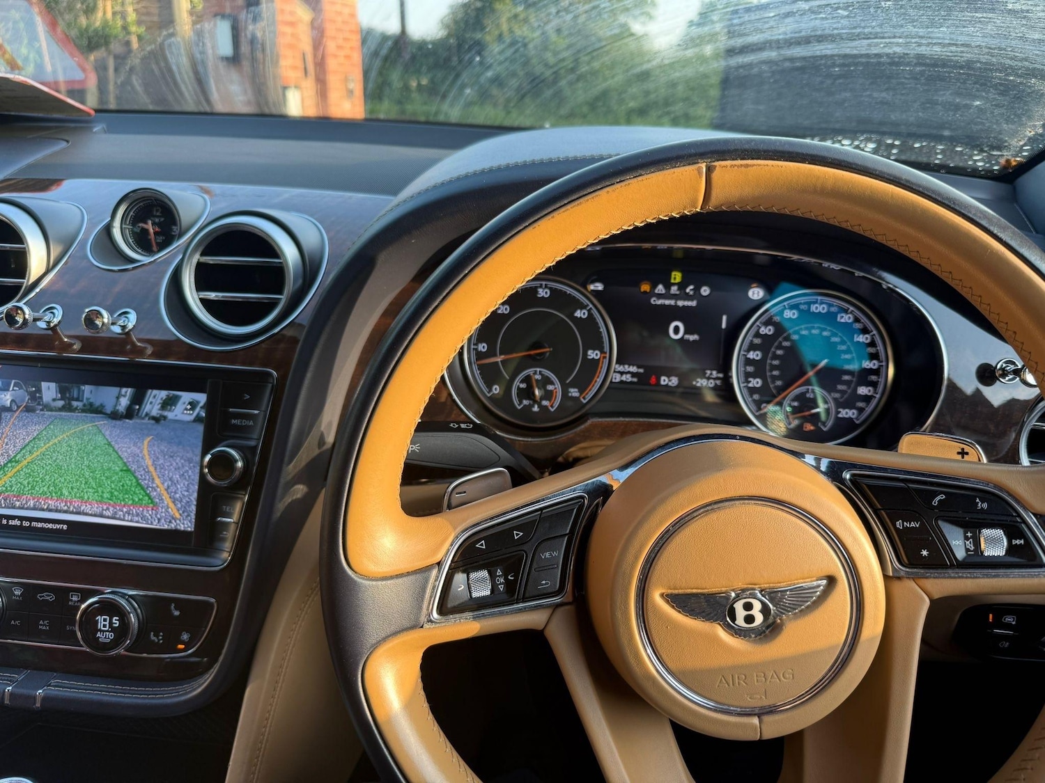 Used Bentley Bentayga 2018 for sale - 76633334: Photo 7