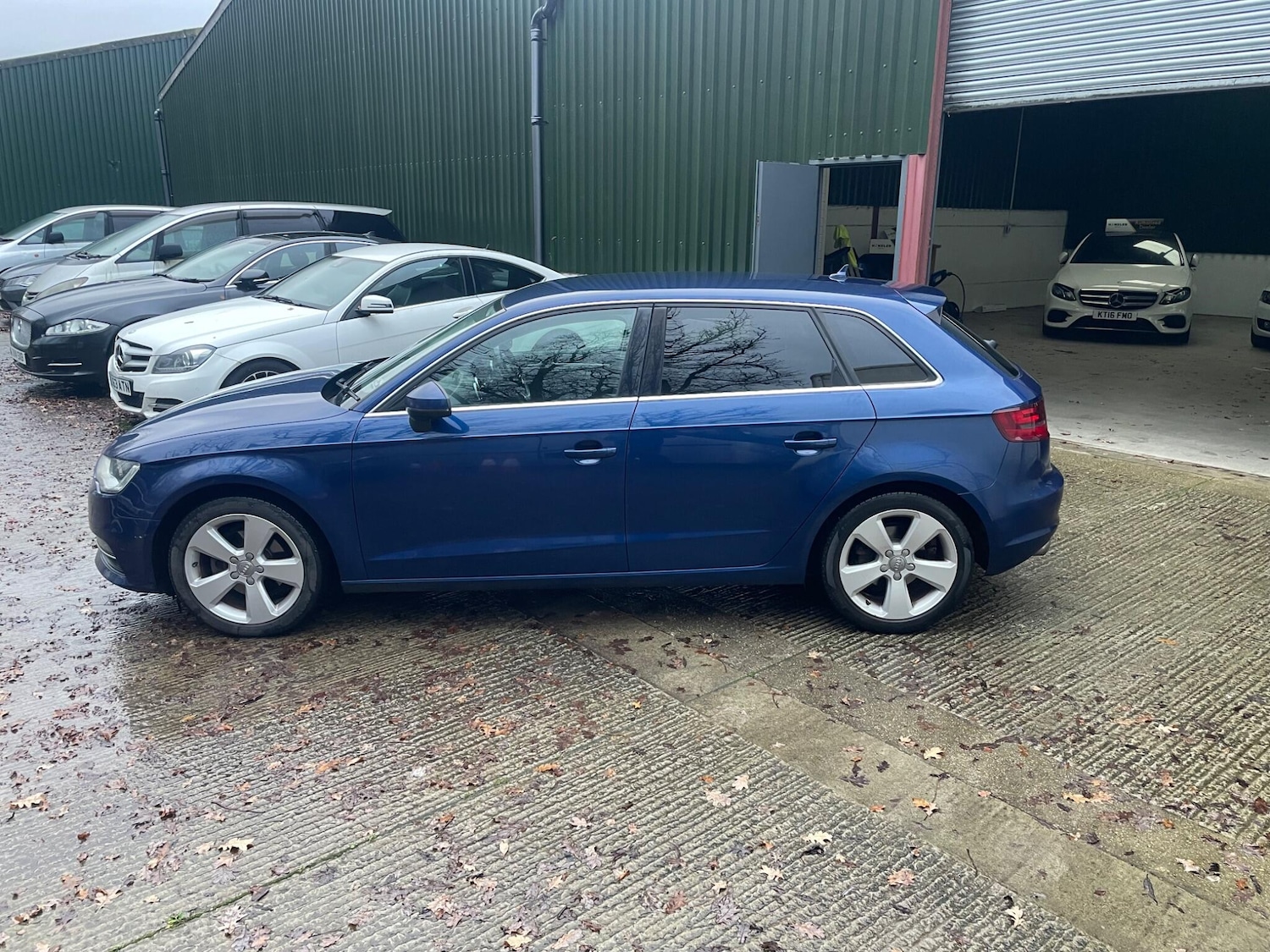 Used Audi A3 2014 for sale - 76965559: Photo 4