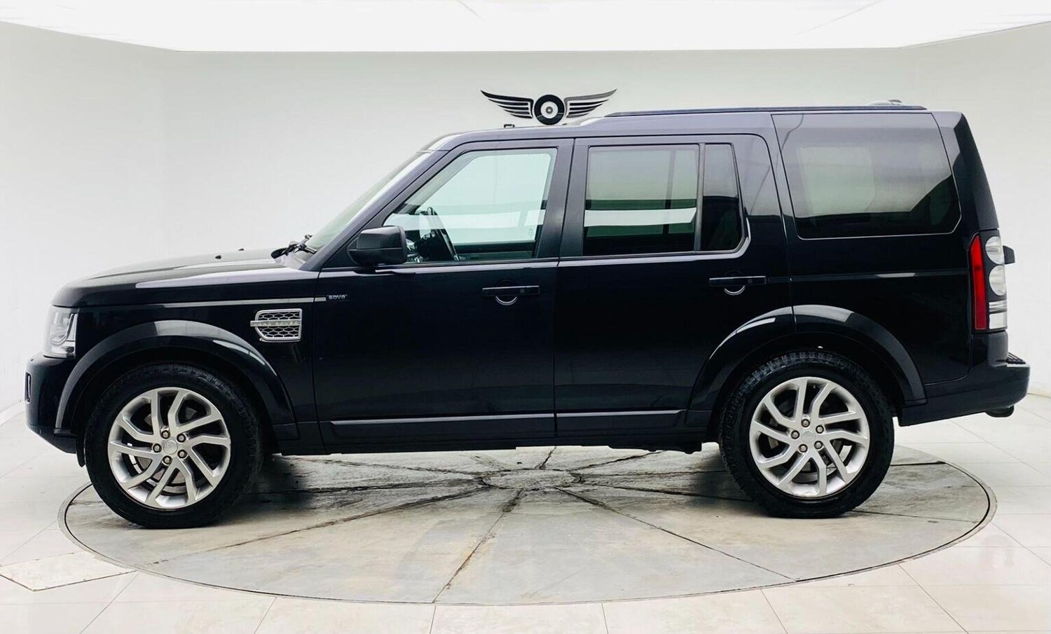 Used Land Rover Discovery 4 2015 for sale - 76744159: Photo 17