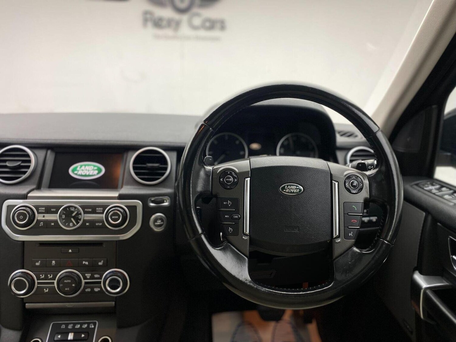 Used Land Rover Discovery 4 2015 for sale - 76744159: Photo 26