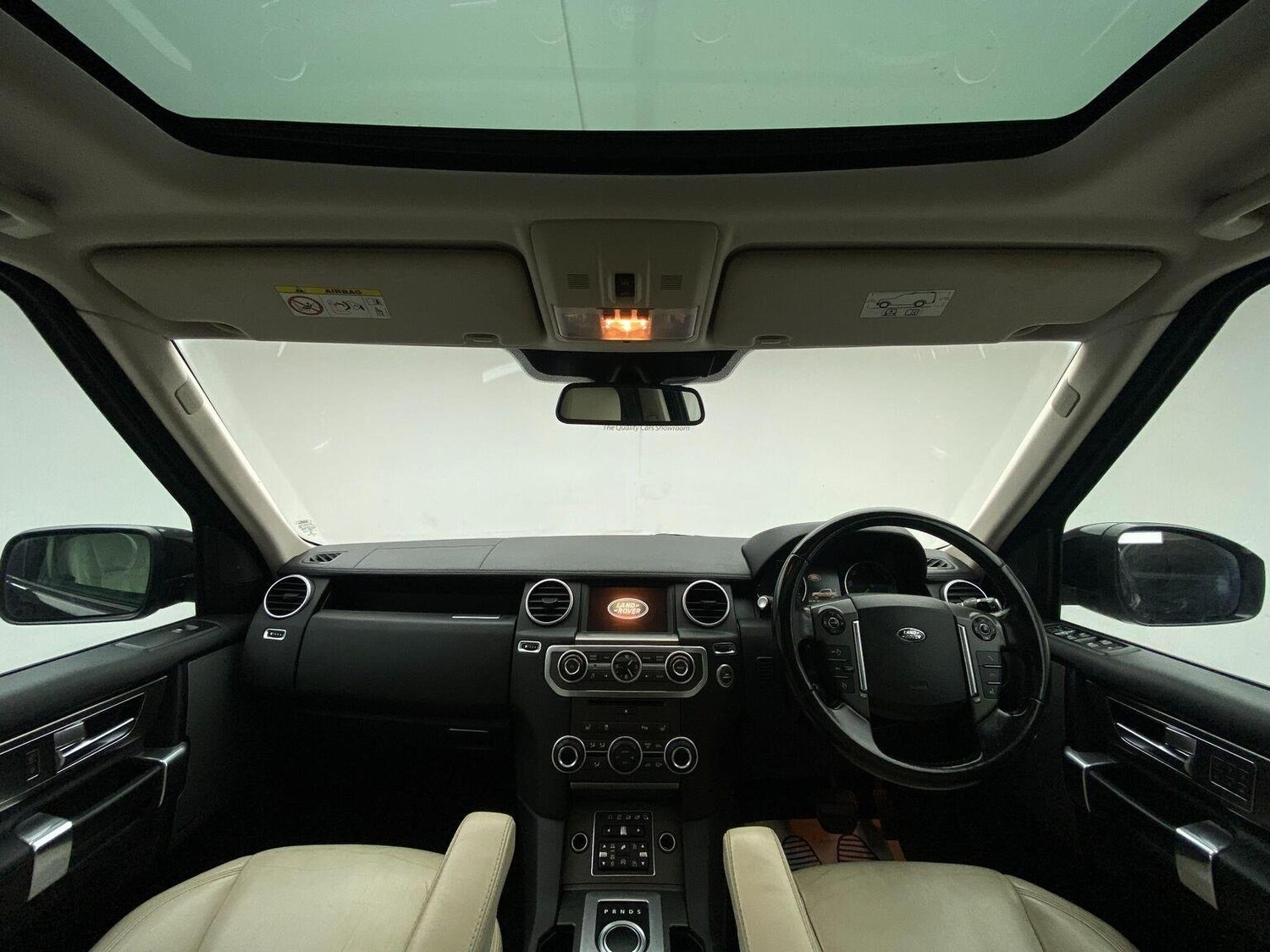 Used Land Rover Discovery 4 2015 for sale - 76744159: Photo 28