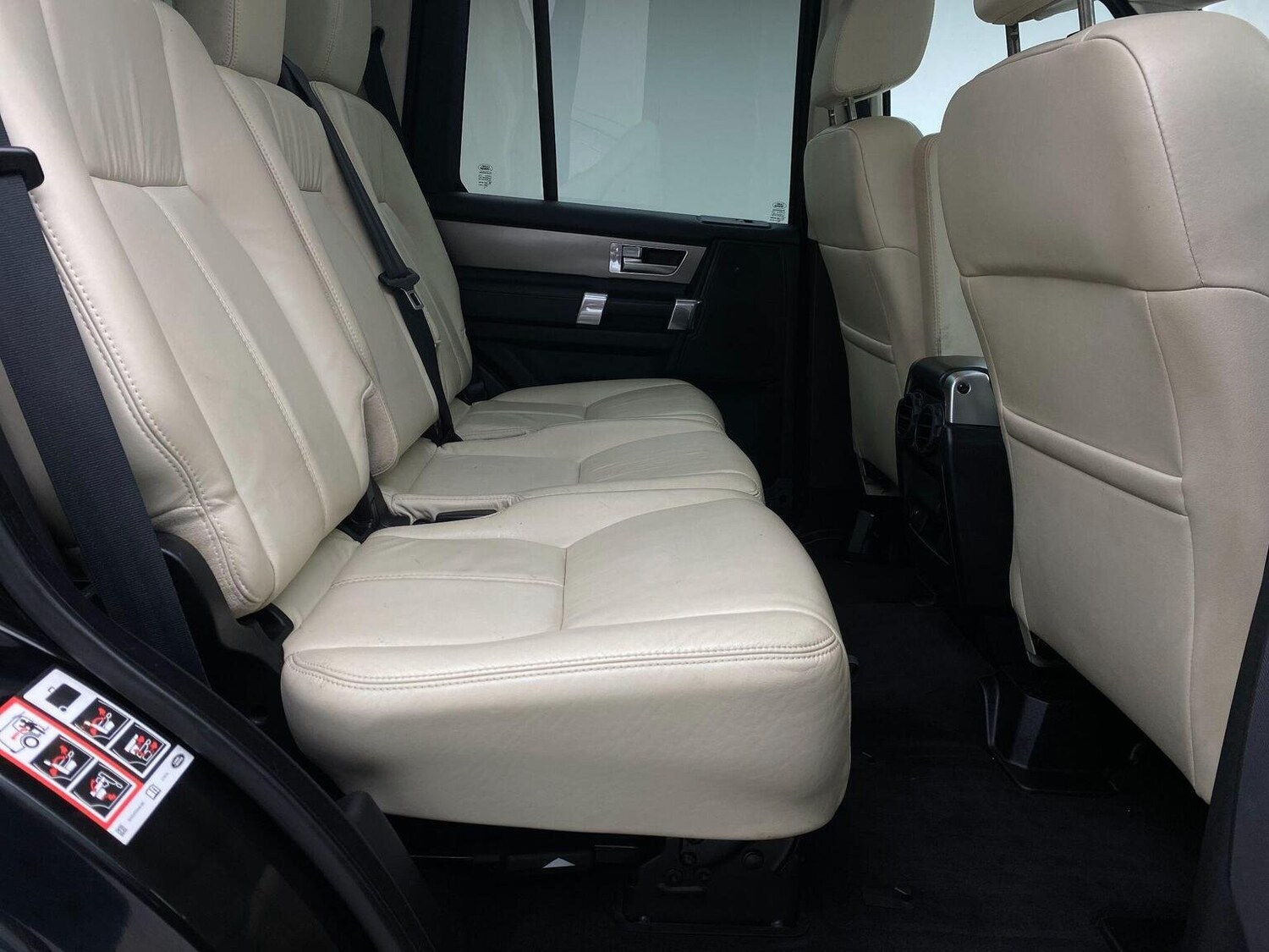 Used Land Rover Discovery 4 2015 for sale - 76744159: Photo 36