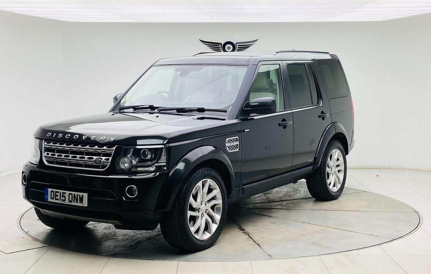 Used Land Rover Discovery 4 2015 for sale - 76744159: Photo 4