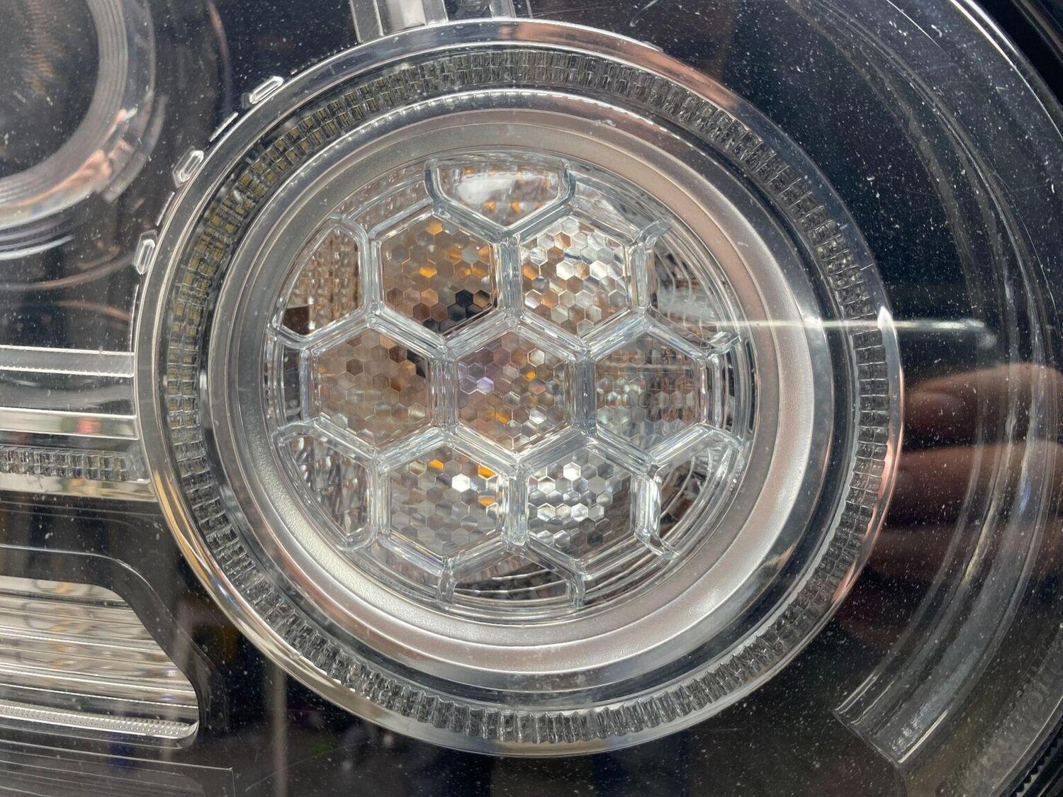 Used Land Rover Discovery 4 2015 for sale - 76744159: Photo 50