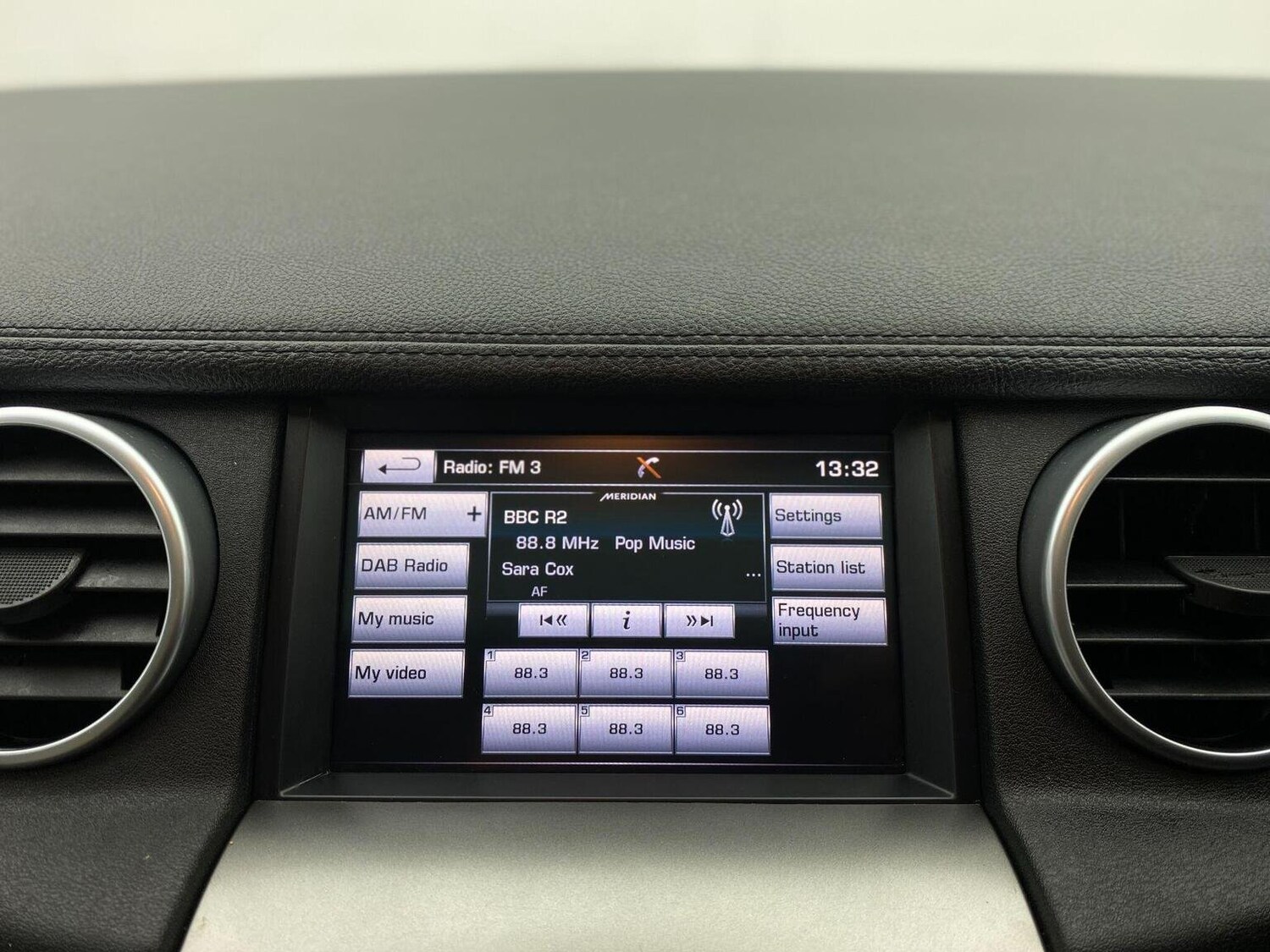 Used Land Rover Discovery 4 2015 for sale - 76744159: Photo 56