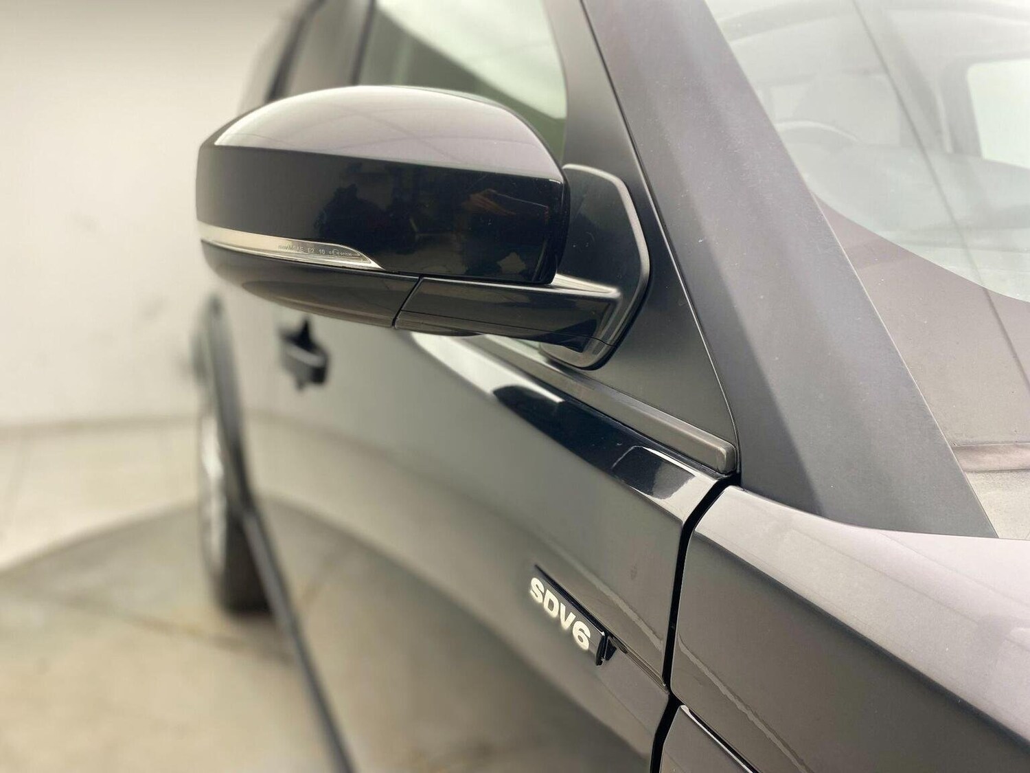 Used Land Rover Discovery 4 2015 for sale - 76744159: Photo 58