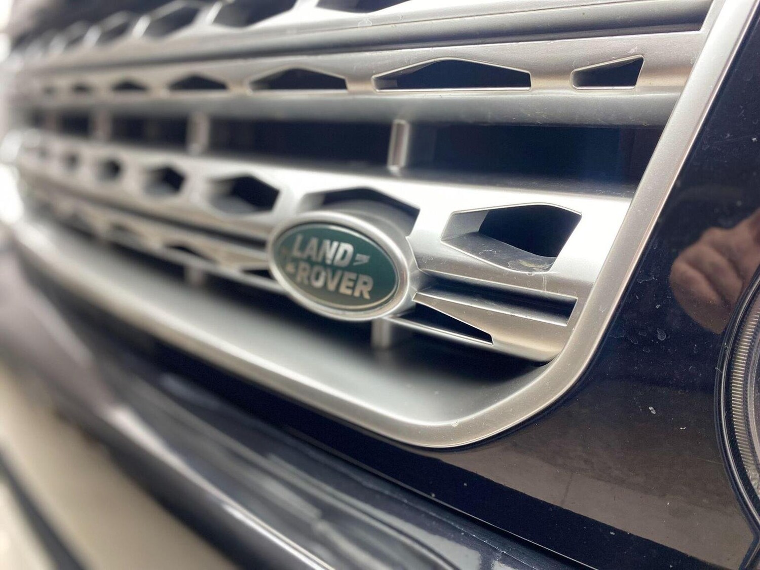 Used Land Rover Discovery 4 2015 for sale - 76744159: Photo 71