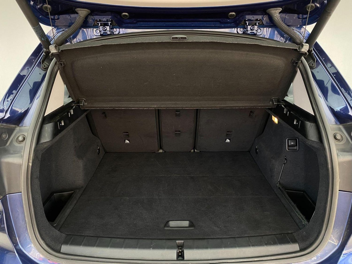 Used BMW X1 2017 for sale - 76794544: Photo 25