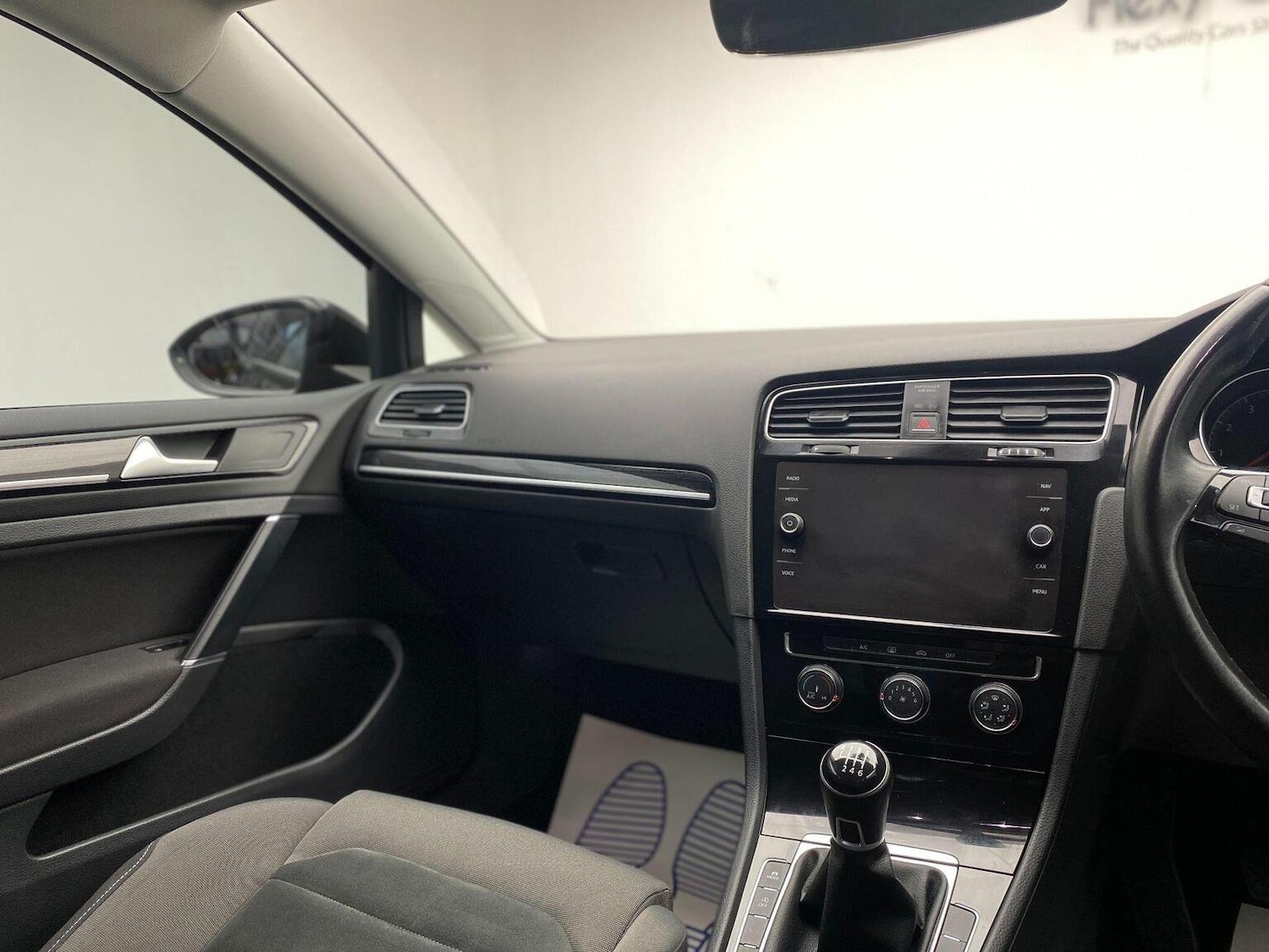 Used Volkswagen Golf 2017 for sale - 76744160: Photo 27