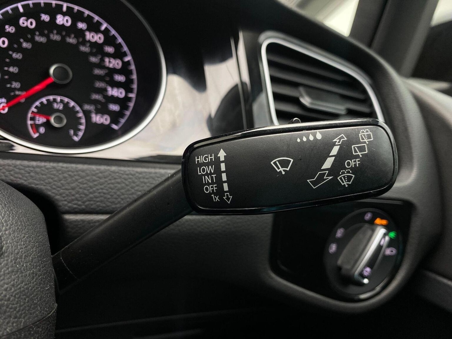 Used Volkswagen Golf 2017 for sale - 76744160: Photo 40