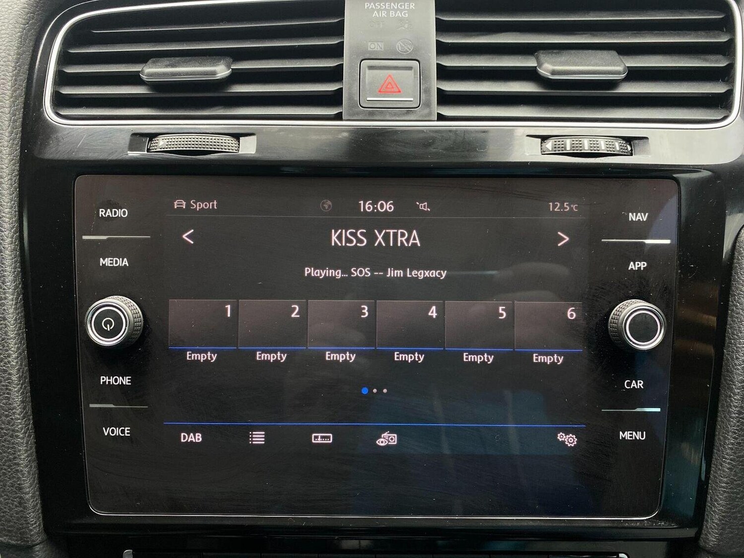 Used Volkswagen Golf 2017 for sale - 76744160: Photo 45