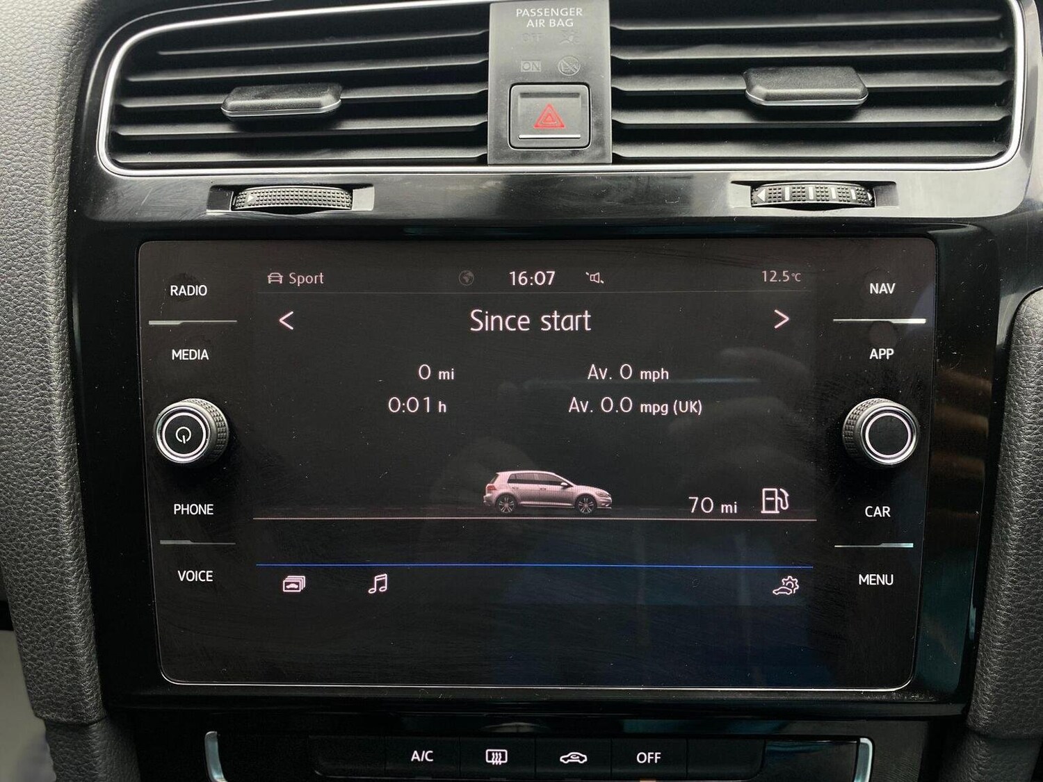 Used Volkswagen Golf 2017 for sale - 76744160: Photo 48