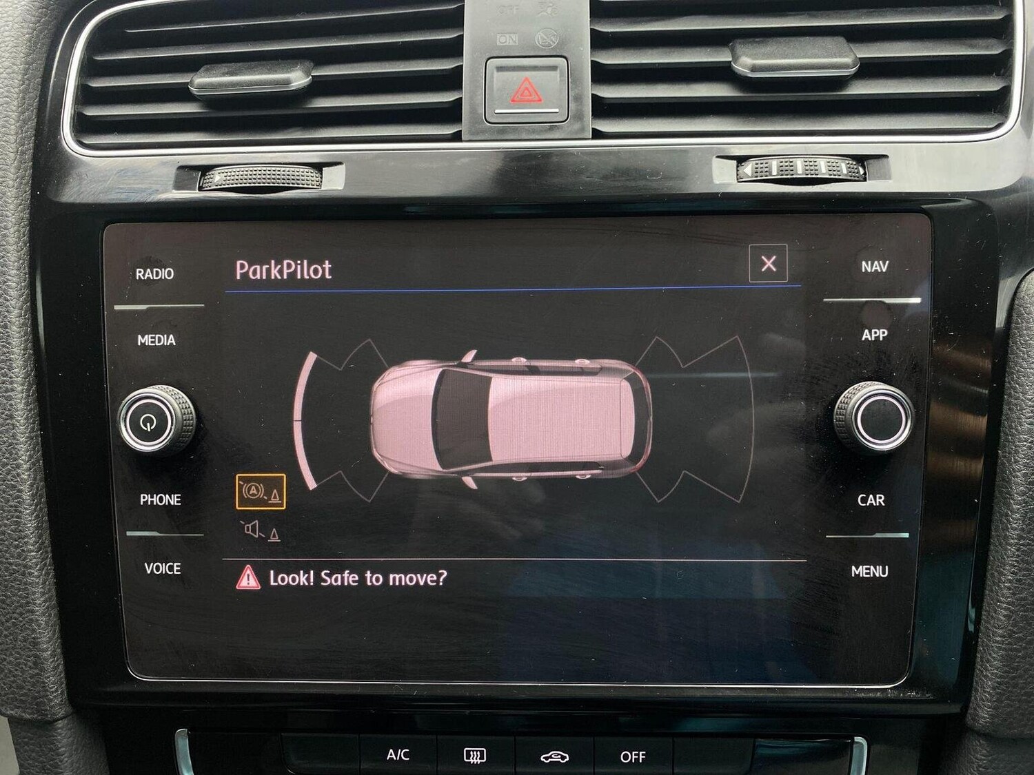 Used Volkswagen Golf 2017 for sale - 76744160: Photo 52