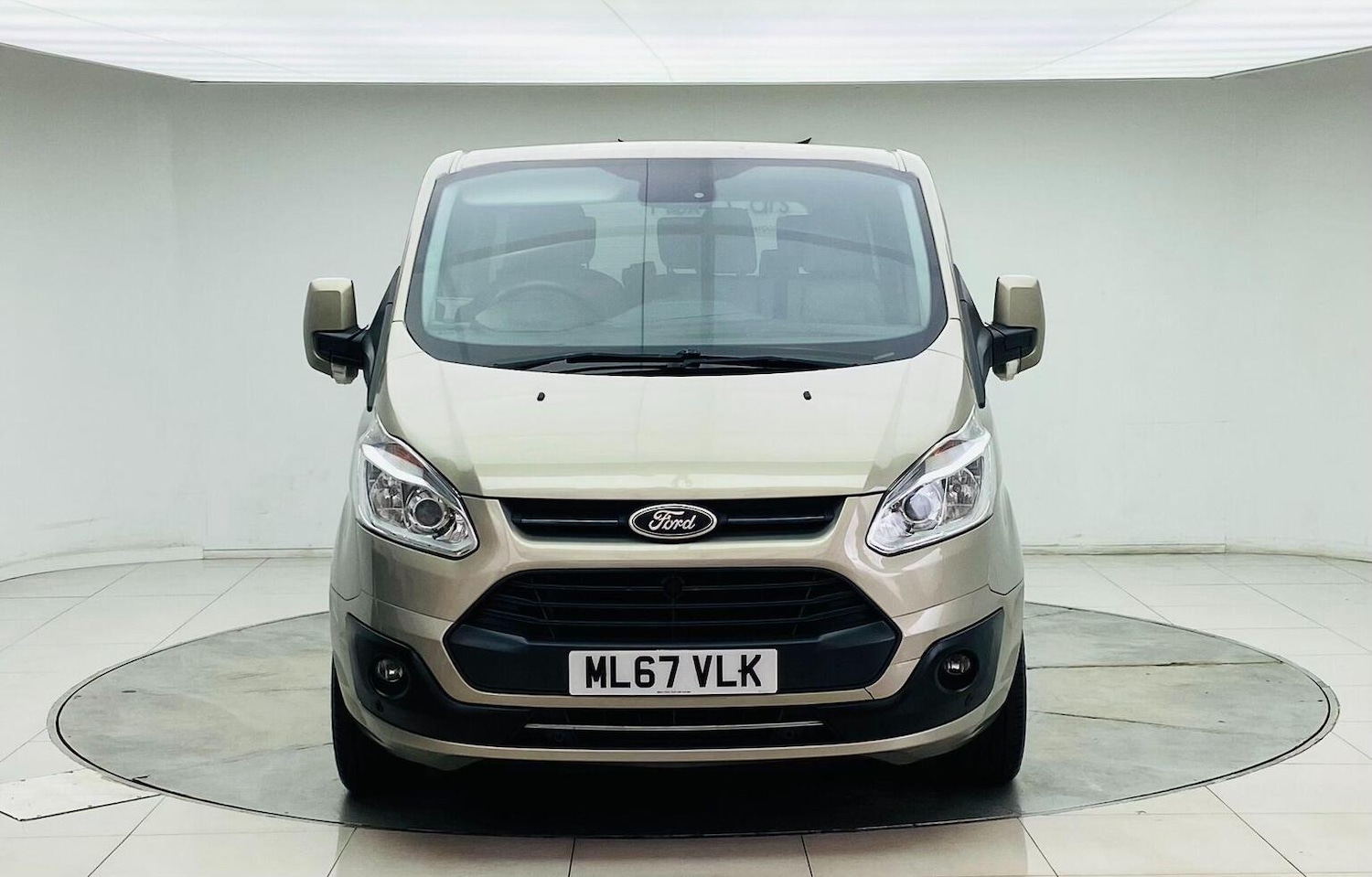 Used Ford Tourneo Custom 2017 for sale - 76744148: Photo 2