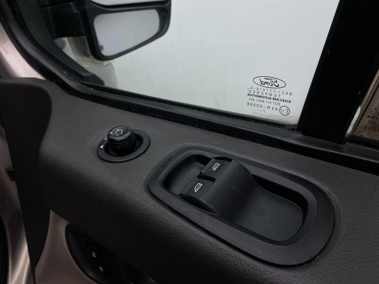 Used Ford Tourneo Custom 2017 for sale - 76744148: Photo 25