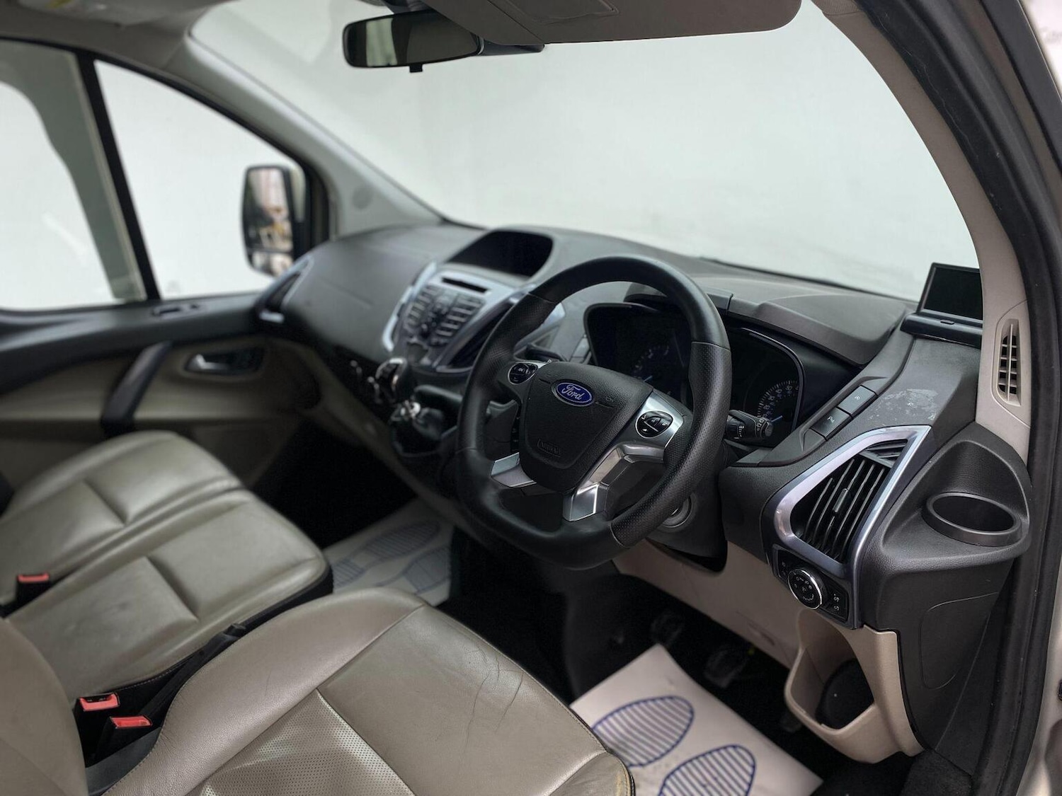 Used Ford Tourneo Custom 2017 for sale - 76744148: Photo 35