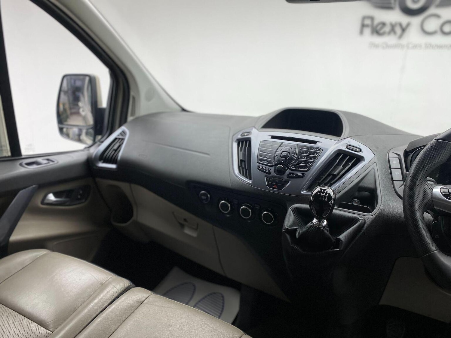 Used Ford Tourneo Custom 2017 for sale - 76744148: Photo 37