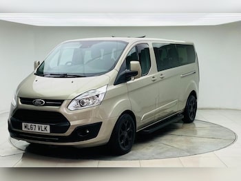 Used Ford Tourneo Custom 2017 for sale - 76744148: Photo