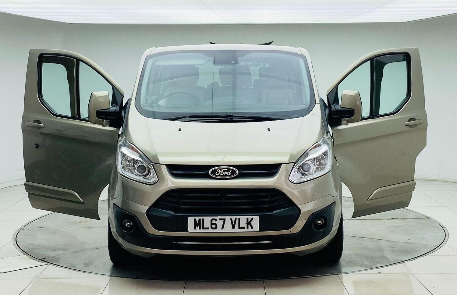 Used Ford Tourneo Custom 2017 for sale - 76744148: Photo 9