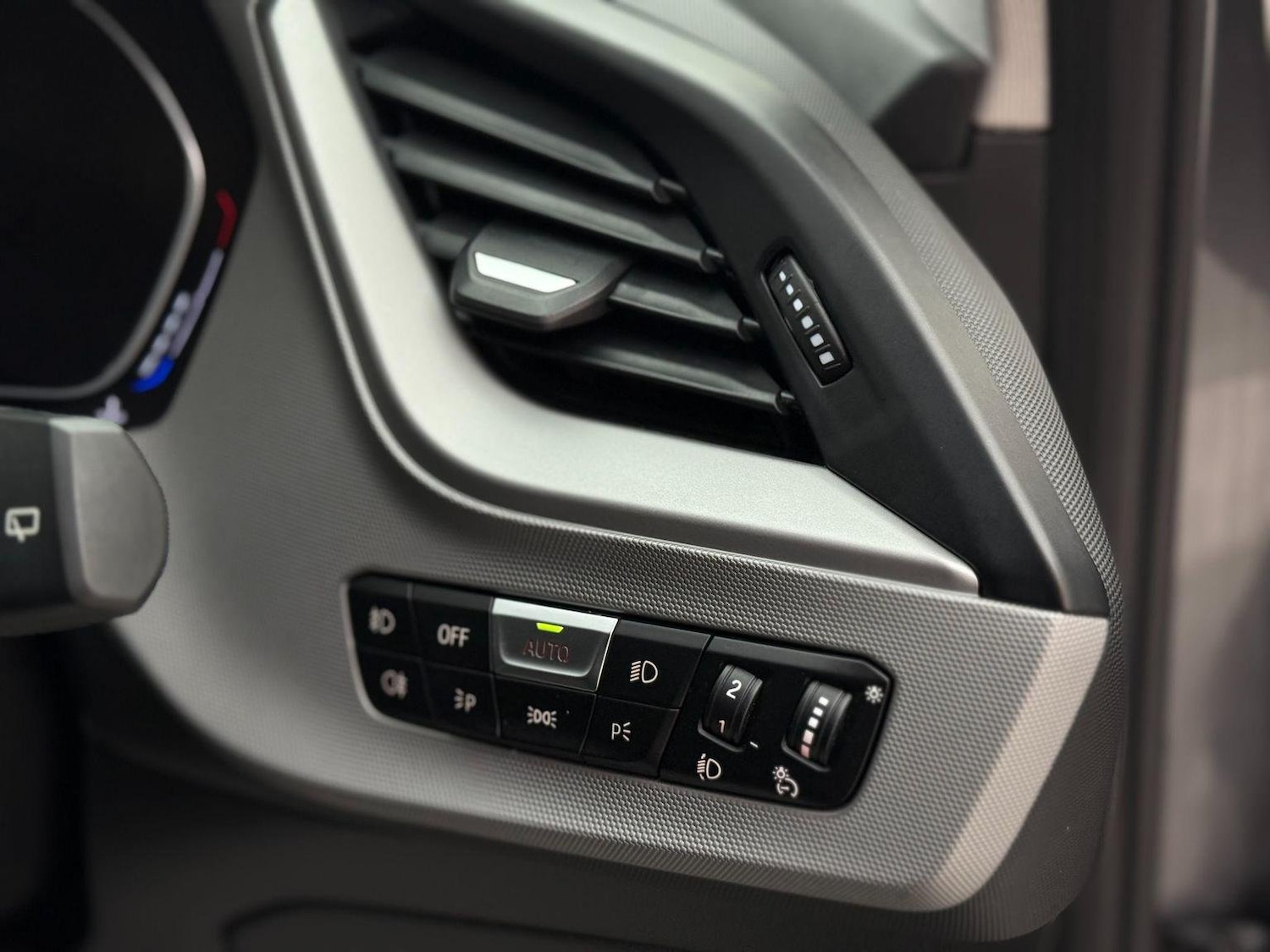 Used BMW 1 Series 2020 for sale - 76744230: Photo 23