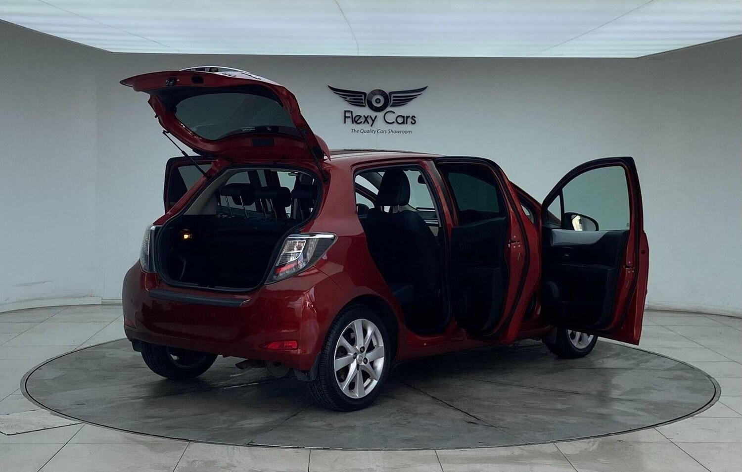 Used Toyota Yaris 2013 for sale - 76744200: Photo 11