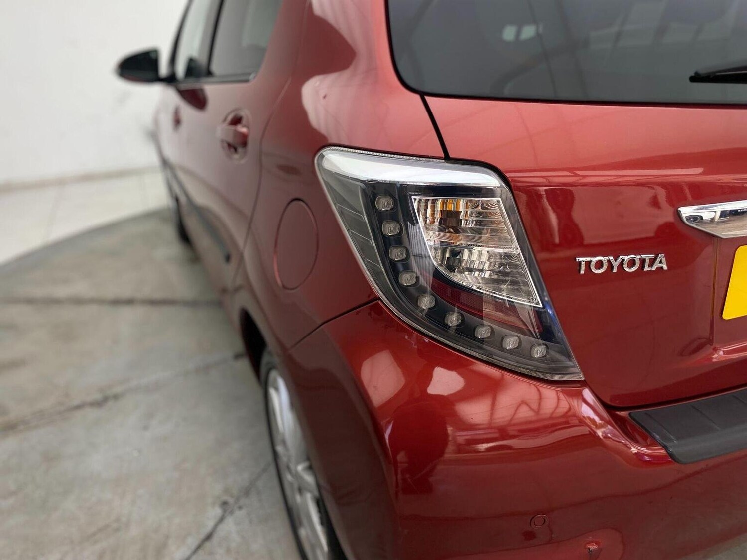 Used Toyota Yaris 2013 for sale - 76744200: Photo 22