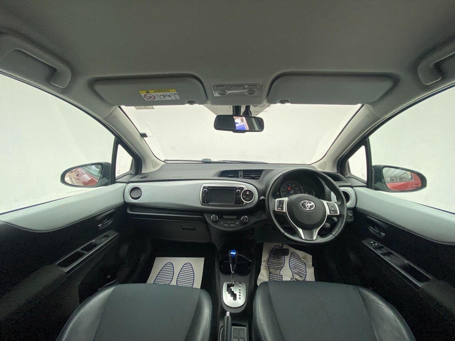 Used Toyota Yaris 2013 for sale - 76744200: Photo 38