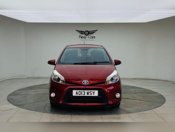 Used Toyota Yaris 2013 for sale - 76744200: Photo